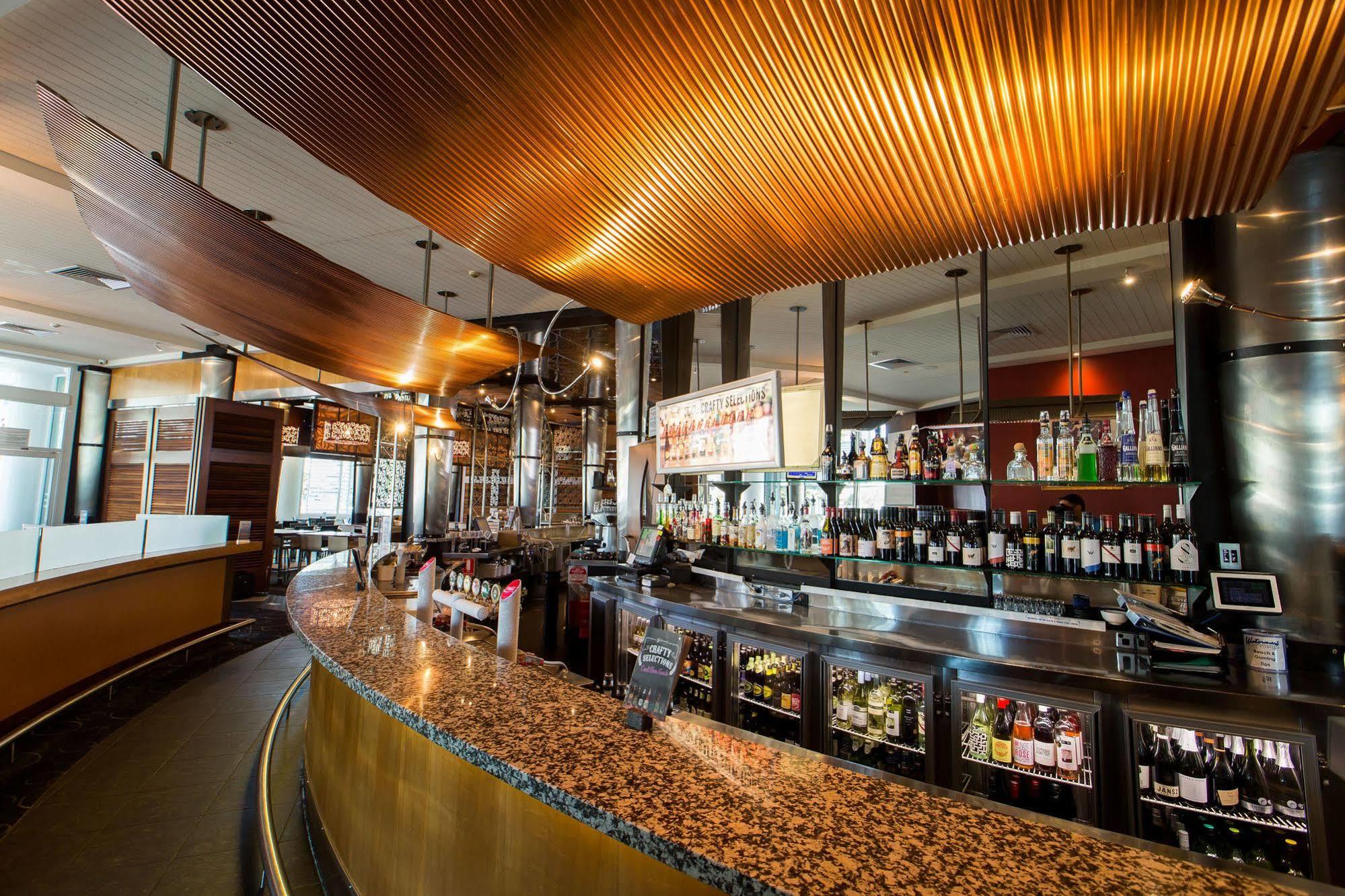 Nightcap At Watermark Glenelg Аделейд Екстериор снимка